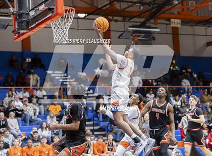 Thumbnail 3 in Edwardsville vs East St. Louis photogallery.