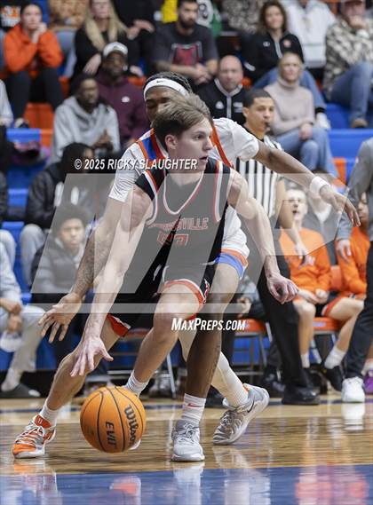 Thumbnail 1 in Edwardsville vs East St. Louis photogallery.
