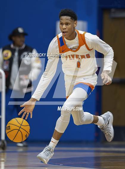 Thumbnail 2 in Edwardsville vs East St. Louis photogallery.