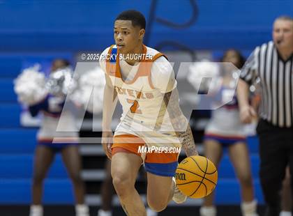 Thumbnail 2 in Edwardsville vs East St. Louis photogallery.