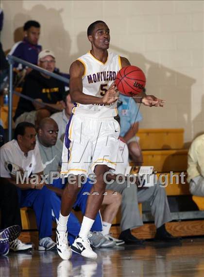 Thumbnail 3 in Salesian vs. Montverde Academy (City of Palms Classic) photogallery.
