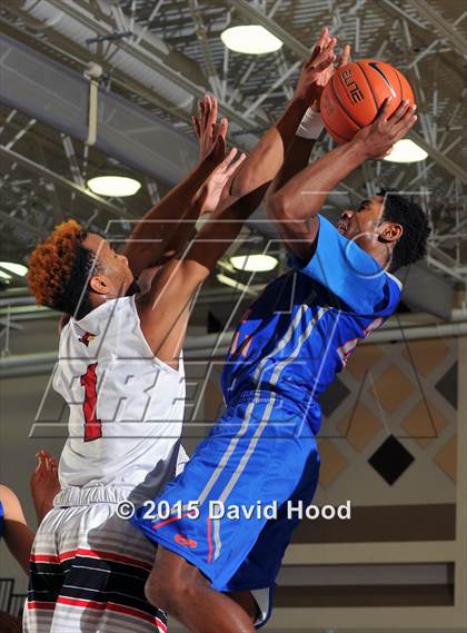 Thumbnail 2 in Jonesboro vs. Bishop Gorman (MaxPreps Holiday Classic) photogallery.