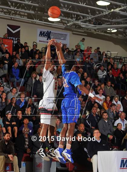 Thumbnail 1 in Jonesboro vs. Bishop Gorman (MaxPreps Holiday Classic) photogallery.
