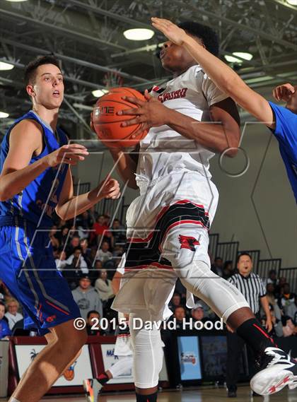Thumbnail 3 in Jonesboro vs. Bishop Gorman (MaxPreps Holiday Classic) photogallery.