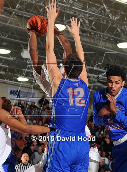 Thumbnail 1 in Jonesboro vs. Bishop Gorman (MaxPreps Holiday Classic) photogallery.