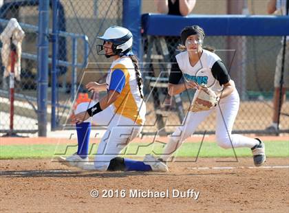 Thumbnail 1 in Orange Cove vs. Parlier (CIF Central Section Division VI Final) photogallery.