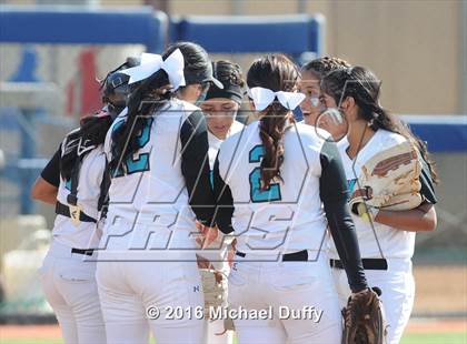 Thumbnail 1 in Orange Cove vs. Parlier (CIF Central Section Division VI Final) photogallery.