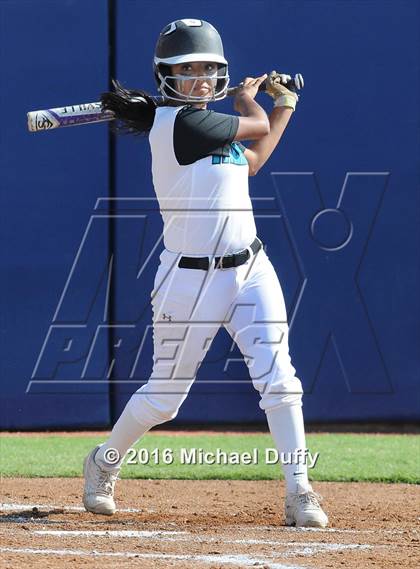 Thumbnail 3 in Orange Cove vs. Parlier (CIF Central Section Division VI Final) photogallery.