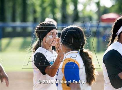 Thumbnail 2 in Orange Cove vs. Parlier (CIF Central Section Division VI Final) photogallery.