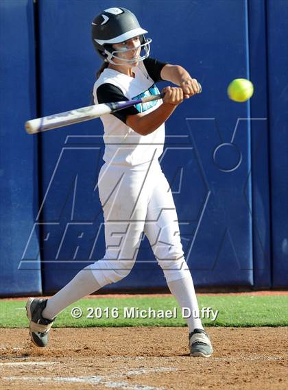 Thumbnail 1 in Orange Cove vs. Parlier (CIF Central Section Division VI Final) photogallery.