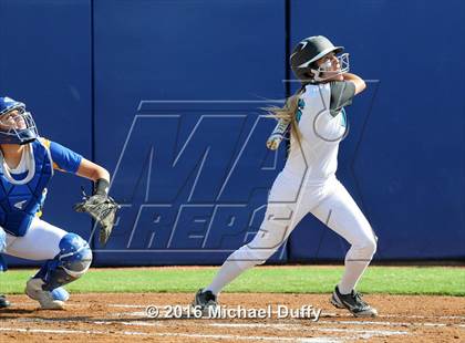 Thumbnail 2 in Orange Cove vs. Parlier (CIF Central Section Division VI Final) photogallery.