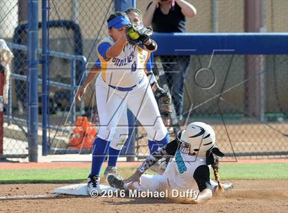 Thumbnail 3 in Orange Cove vs. Parlier (CIF Central Section Division VI Final) photogallery.