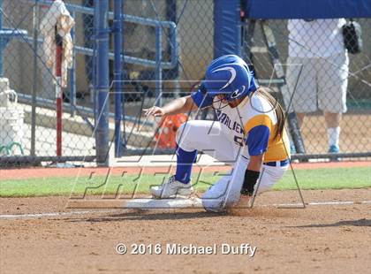 Thumbnail 2 in Orange Cove vs. Parlier (CIF Central Section Division VI Final) photogallery.