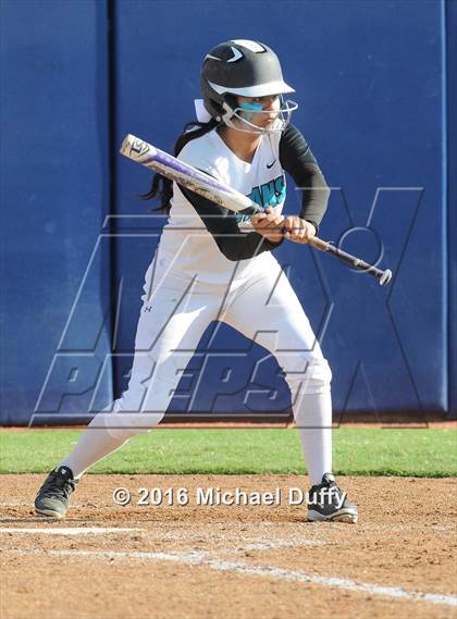 Thumbnail 1 in Orange Cove vs. Parlier (CIF Central Section Division VI Final) photogallery.