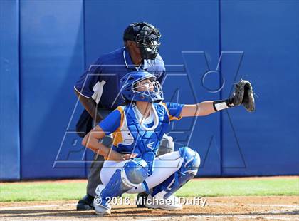 Thumbnail 1 in Orange Cove vs. Parlier (CIF Central Section Division VI Final) photogallery.