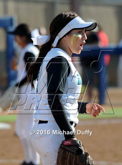Thumbnail 3 in Orange Cove vs. Parlier (CIF Central Section Division VI Final) photogallery.