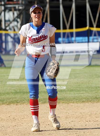 Thumbnail 1 in Keene vs Winnacunnet (NHIAA Division I Round 1) photogallery.
