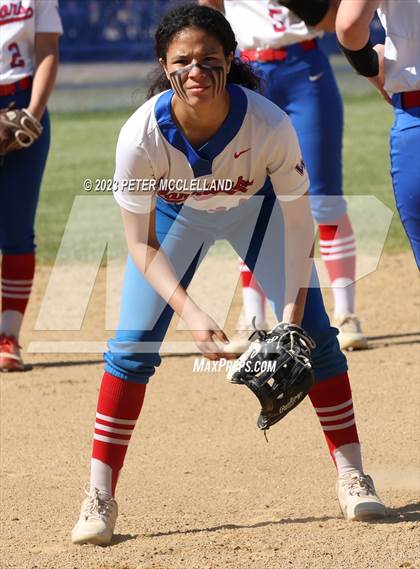 Thumbnail 3 in Keene vs Winnacunnet (NHIAA Division I Round 1) photogallery.