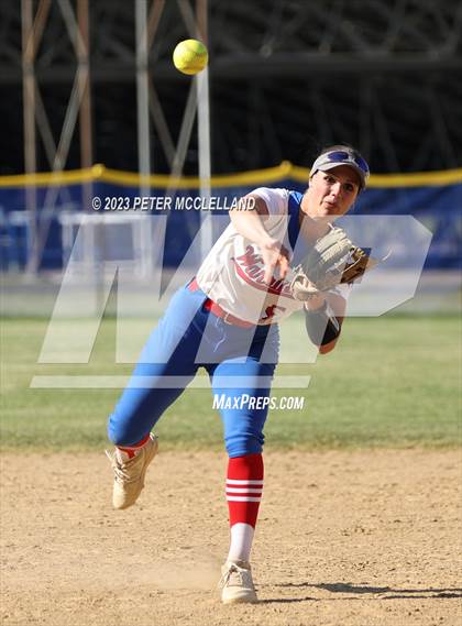Thumbnail 1 in Keene vs Winnacunnet (NHIAA Division I Round 1) photogallery.