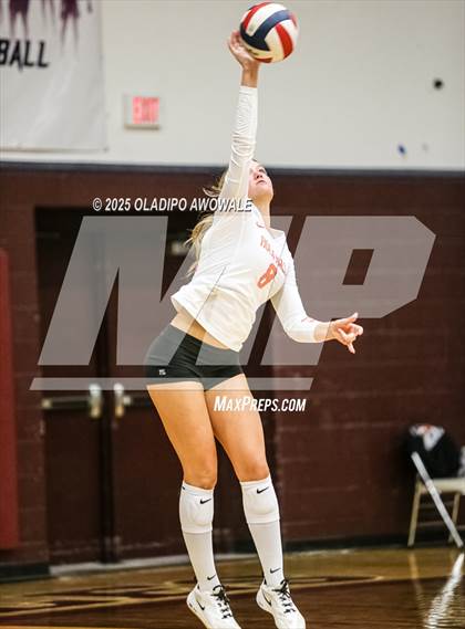 Thumbnail 1 in Sachse @ Rockwall (UIL Volleyball 6A Bi-District Playoff) photogallery.