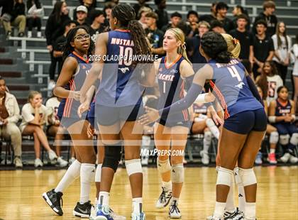 Thumbnail 3 in Sachse @ Rockwall (UIL Volleyball 6A Bi-District Playoff) photogallery.