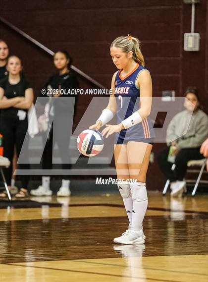 Thumbnail 3 in Sachse @ Rockwall (UIL Volleyball 6A Bi-District Playoff) photogallery.