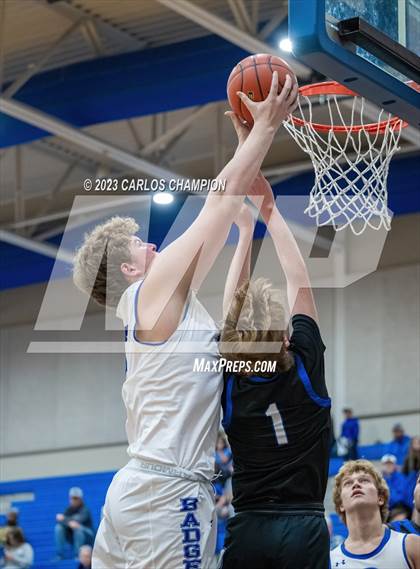 Thumbnail 3 in Whitney @ Lampasas photogallery.