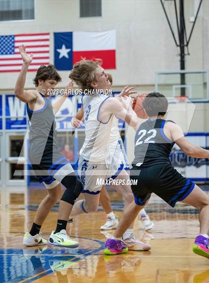 Thumbnail 3 in Whitney @ Lampasas photogallery.