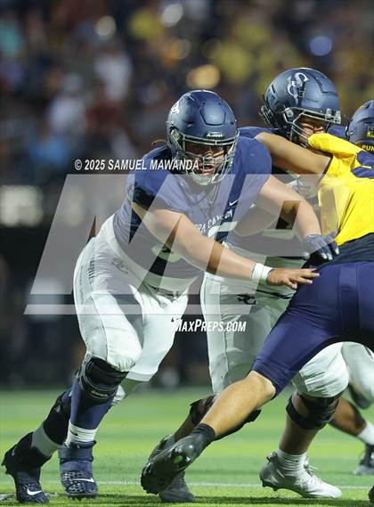 Thumbnail 3 in Punahou @ Sierra Canyon photogallery.