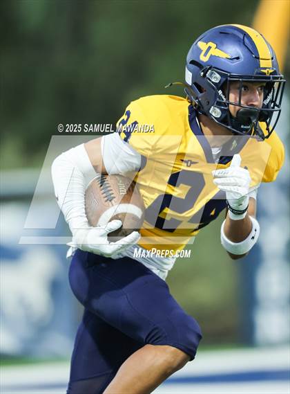 Thumbnail 3 in Punahou @ Sierra Canyon photogallery.