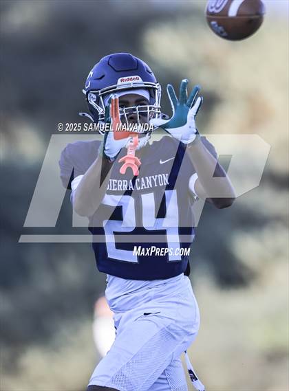 Thumbnail 3 in Punahou @ Sierra Canyon photogallery.