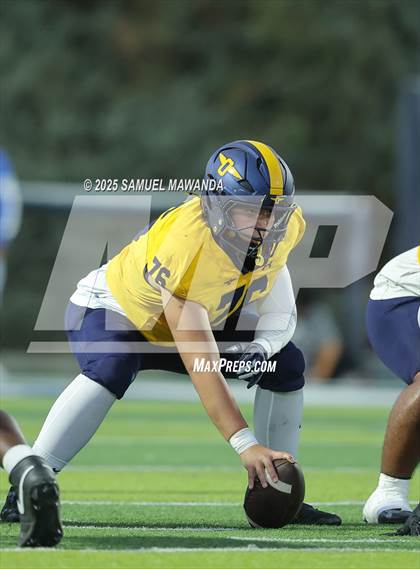 Thumbnail 1 in Punahou @ Sierra Canyon photogallery.