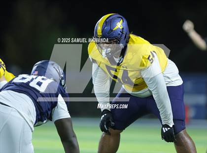 Thumbnail 2 in Punahou @ Sierra Canyon photogallery.