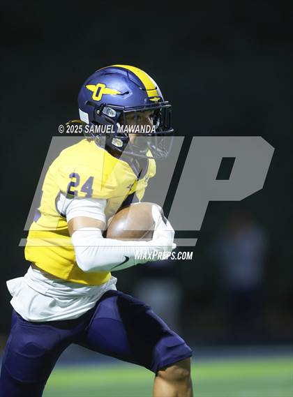 Thumbnail 1 in Punahou @ Sierra Canyon photogallery.