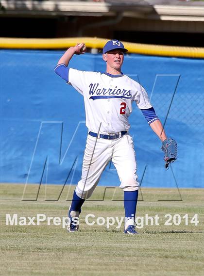 Thumbnail 3 in East Jefferson vs. Karr (LHSAA 4A Regional Playoff) photogallery.