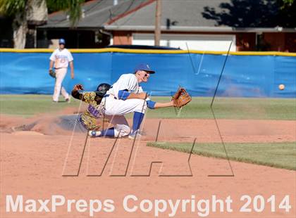 Thumbnail 1 in East Jefferson vs. Karr (LHSAA 4A Regional Playoff) photogallery.