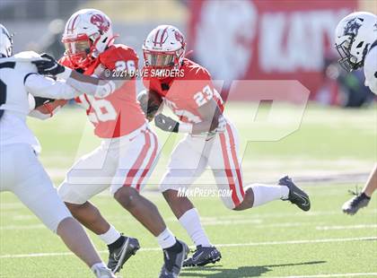 Thumbnail 3 in Clear Falls vs. Katy (UIL 6A D2 Quarterfinal Playoff) photogallery.