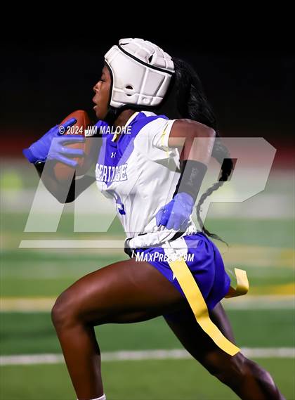 Thumbnail 2 in Heritage vs. Alameda photogallery.