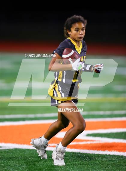 Thumbnail 2 in Heritage vs. Alameda photogallery.