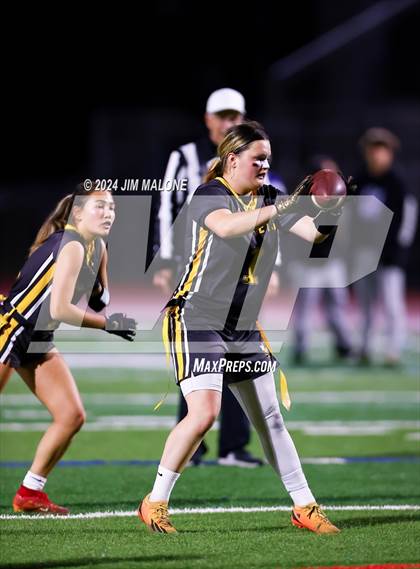 Thumbnail 3 in Heritage vs. Alameda photogallery.