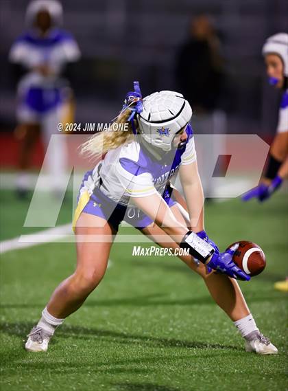 Thumbnail 2 in Heritage vs. Alameda photogallery.