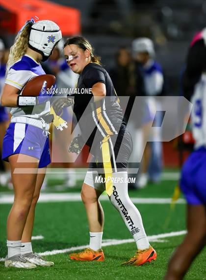 Thumbnail 2 in Heritage vs. Alameda photogallery.