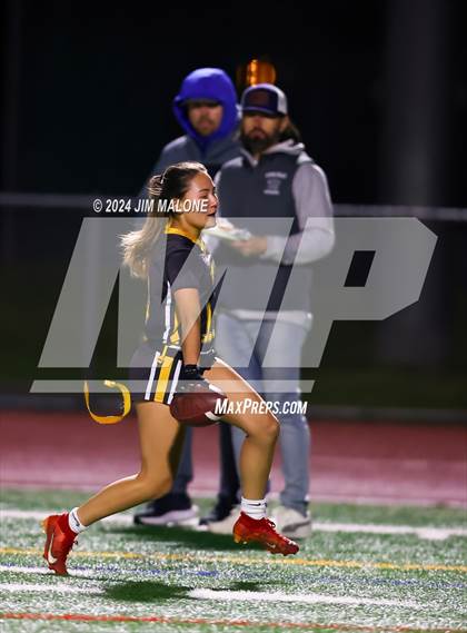 Thumbnail 3 in Heritage vs. Alameda photogallery.
