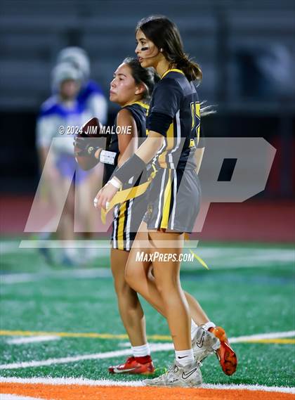 Thumbnail 3 in Heritage vs. Alameda photogallery.