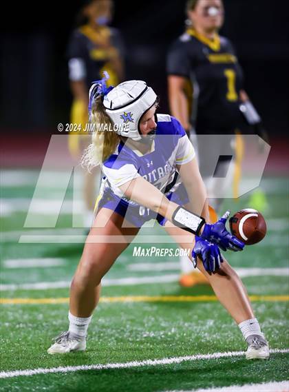 Thumbnail 3 in Heritage vs. Alameda photogallery.
