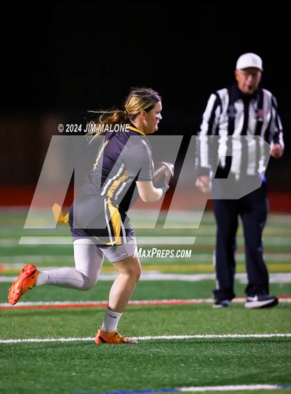Thumbnail 3 in Heritage vs. Alameda photogallery.