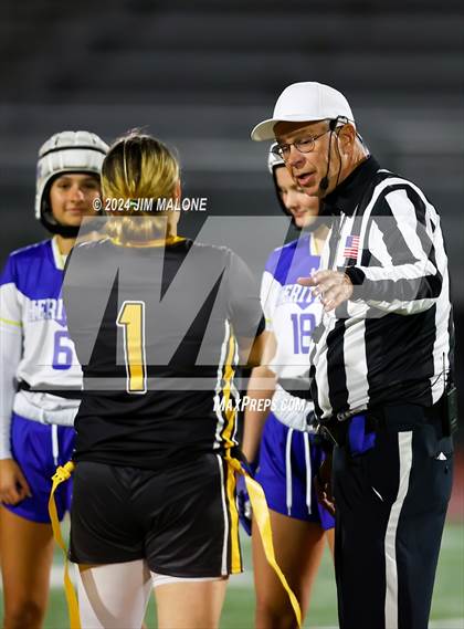 Thumbnail 2 in Heritage vs. Alameda photogallery.