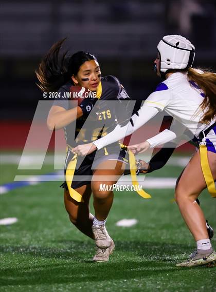 Thumbnail 2 in Heritage vs. Alameda photogallery.