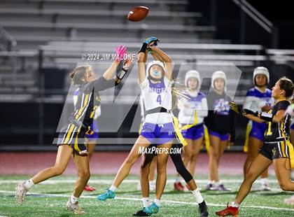 Thumbnail 2 in Heritage vs. Alameda photogallery.