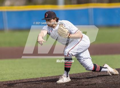 Thumbnail 2 in Lincoln Southwest vs. Elkhorn photogallery.